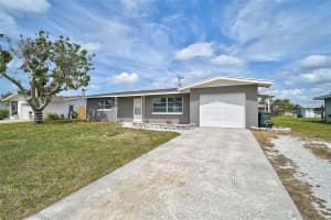 555 OXFORD DRIVE, VENICE, FL 34293 Sold 04/07/25