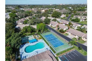 390 301 Blvd W #13a, BRADENTON