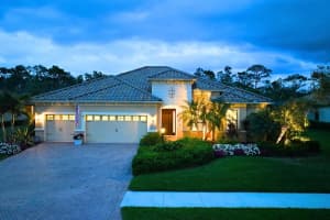 8224 LARKSPUR CIRCLE, SARASOTA, FL 34241 Sold 04/09/25