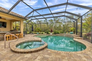 8224 LARKSPUR CIRCLE, SARASOTA, FL 34241 Sold 04/09/25
