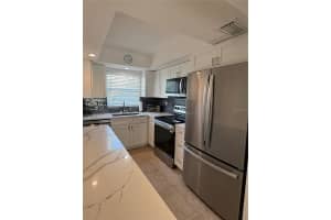 9200 MIDNIGHT PASS ROAD, SARASOTA, FL 34242 - MLS#MFRA4643306