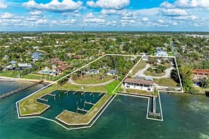1645 & 1649 BAYSHORE ROAD, NOKOMIS, FL 34275 - MLS#MFRA4643371