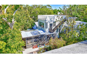 1135 FLORIDA AVENUE, SARASOTA, FL 34236 - MLS#MFRA4643398