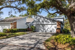 2626 MOSS OAK DRIVE, SARASOTA, FL 34231 Sold 05/21/25