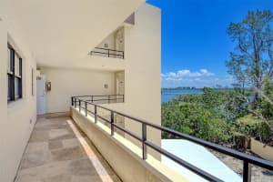 8779 MIDNIGHT PASS ROAD, SARASOTA, FL 34242 - MLS#MFRA4643480