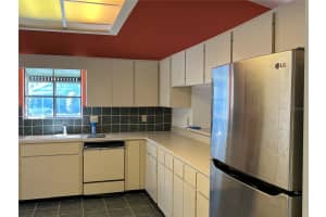 5011 BARRINGTON CIRCLE, SARASOTA, FL 34234 Sold 06/08/25