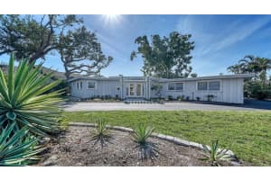 1718 Caribbean Dr, SARASOTA