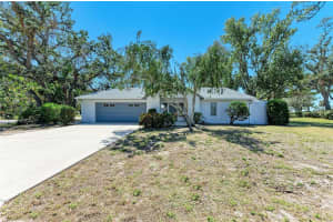 2402 SCENIC DRIVE, VENICE, FL 34293 Sold 07/31/25