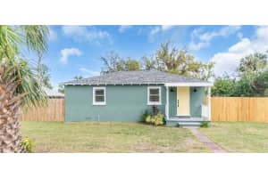 2131 13TH ST W, BRADENTON, FL 34205 Sold 05/07/25