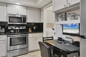 7223 WOOD CREEK DRIVE, SARASOTA, FL 34231 Sold 06/23/25