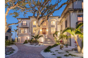 1216 CASEY KEY ROAD, OSPREY, FL 34229 - MLS#MFRA4643654