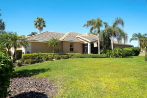 374 FAIRWAY ISLES LANE, BRADENTON, FL 34212 Sold 06/03/25