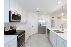 10820 TARFLOWER DRIVE, VENICE, FL 34293 - MLS#MFRA4643762