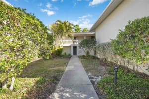 2121 WOOD ST #UNIT 221, SARASOTA, FL 34237 Sold 03/27/25
