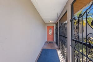 510 33RD AVENUE, BRADENTON, FL 34208 Sold 04/23/25