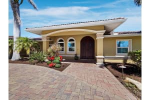 524 SPOONBILL DRIVE, SARASOTA, FL 34236 Sold 05/16/25