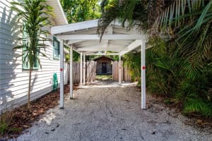 2530 LOMA LINDA STREET, SARASOTA, FL 34239 - MLS#MFRA4644039