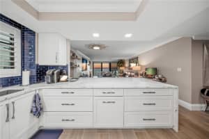 101 SUNSET DRIVE, SARASOTA, FL 34236 - MLS#MFRA4644066