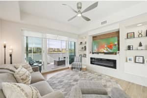 10530 BOARDWALK LOOP, LAKEWOOD RANCH, FL 34202 - MLS#MFRA4644079