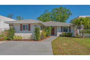 2141 HYDE PARK STREET, SARASOTA, FL 34239 Sold 04/25/25