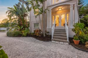 504 59TH STREET, HOLMES BEACH, FL 34217 - MLS#MFRA4644215