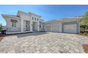 8348 CATAMARAN CIRCLE, LAKEWOOD RANCH, FL 34202 - MLS#MFRA4644253