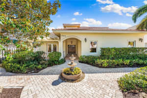 1904 HYDE PARK STREET, SARASOTA, FL 34239 Sold 05/16/25