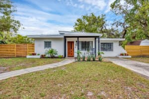 1301 6TH STREET, PALMETTO, FL 34221 Sold 05/07/25