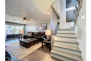 6881 WHITMAN WAY WAY, SARASOTA, FL 34243 Sold 04/25/25