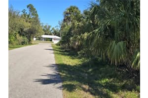 BRICKELL DR, NORTH PORT, FL 34286 - MLS#MFRA4644392