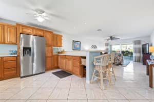 6810 11TH AVENUE, BRADENTON, FL 34209 Sold 04/22/25