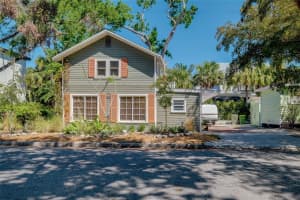 1739 Oak St, SARASOTA
