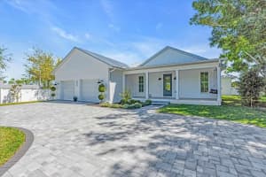 3925 BELL AVENUE, SARASOTA, FL 34231 Sold 05/12/25