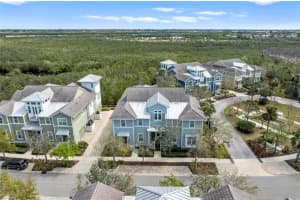 315 Sapphire Lake Dr #202, BRADENTON