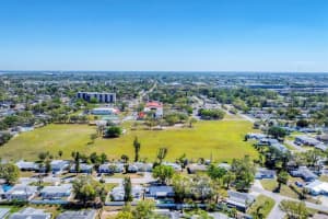 3013 TAUNTON DRIVE, BRADENTON, FL 34205 Sold 04/28/25