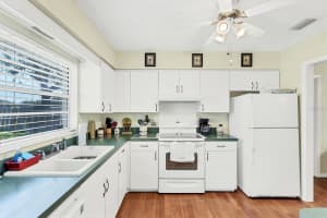 3013 TAUNTON DRIVE, BRADENTON, FL 34205 Sold 04/28/25