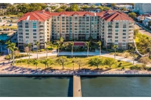 808 3rd Ave W #205, BRADENTON