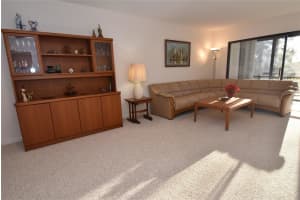 1633 BOATHOUSE CIRCLE, SARASOTA, FL 34231 - MLS#MFRA4644501