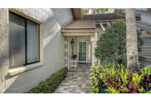 3156 SANDLEHEATH #75, SARASOTA, FL 34235 Sold 04/08/25