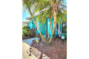 4464 MCINTOSH LAKE AVENUE, SARASOTA, FL 34233 Sold 07/07/25