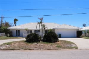 618 Gladstone Ln, HOLMES BEACH
