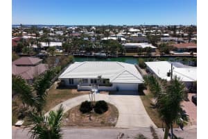 618 GLADSTONE LANE, HOLMES BEACH, FL 34217 - MLS#MFRA4644548