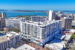 111 PINEAPPLE AVENUE, SARASOTA, FL 34236 - MLS#MFRA4644557