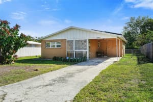 4855 WEST DRIVE, FORT MYERS, FL 33907 Sold 08/27/25