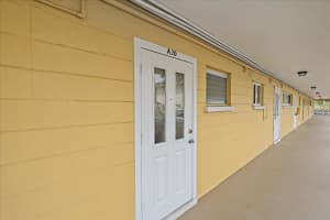 2155 WOOD STREET, SARASOTA, FL 34237 - MLS#MFRA4644613