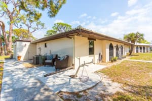411 OXFORD DRIVE, NOKOMIS, FL 34275 - MLS#MFRA4644627
