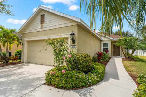 4954 NEWPORT NEWS CIRCLE, LAKEWOOD RANCH, FL 34211 - MLS#MFRA4644660