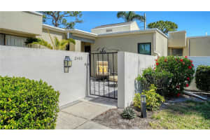 2483 CRISPIN COURT, SARASOTA, FL 34235 Sold 04/22/25