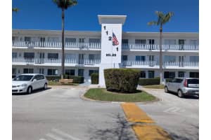 11251 80th Ave #305, SEMINOLE