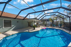 6903 34TH AVENUE, BRADENTON, FL 34209 Sold 04/30/25